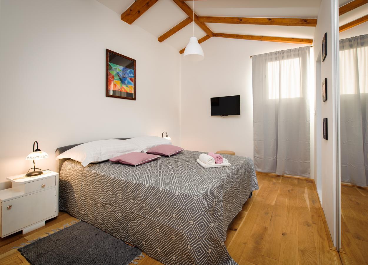Villa Sv. Vid Sevid Esterno foto